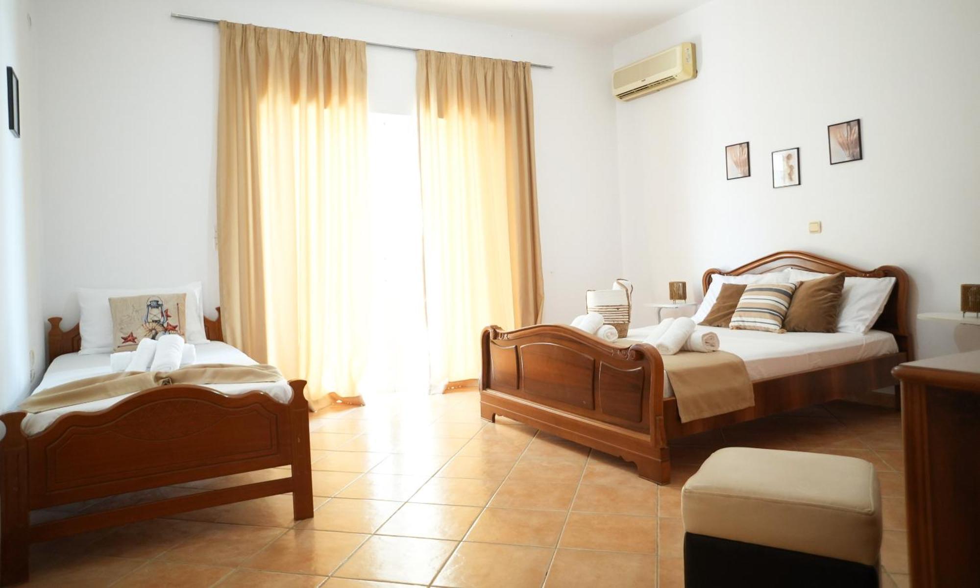 Saranda Waterside Apartments Bagian luar foto