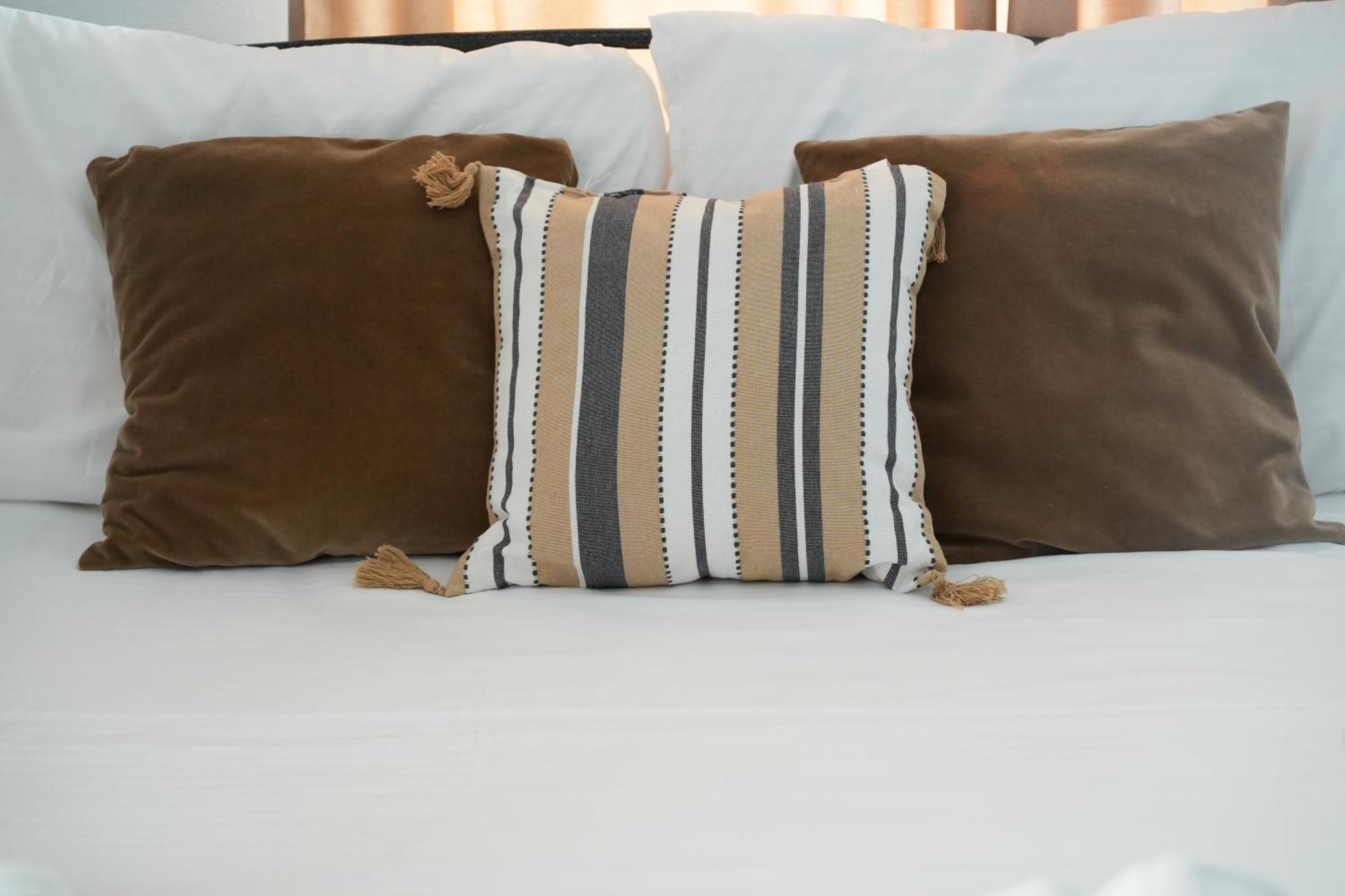Saranda Waterside Apartments Bagian luar foto