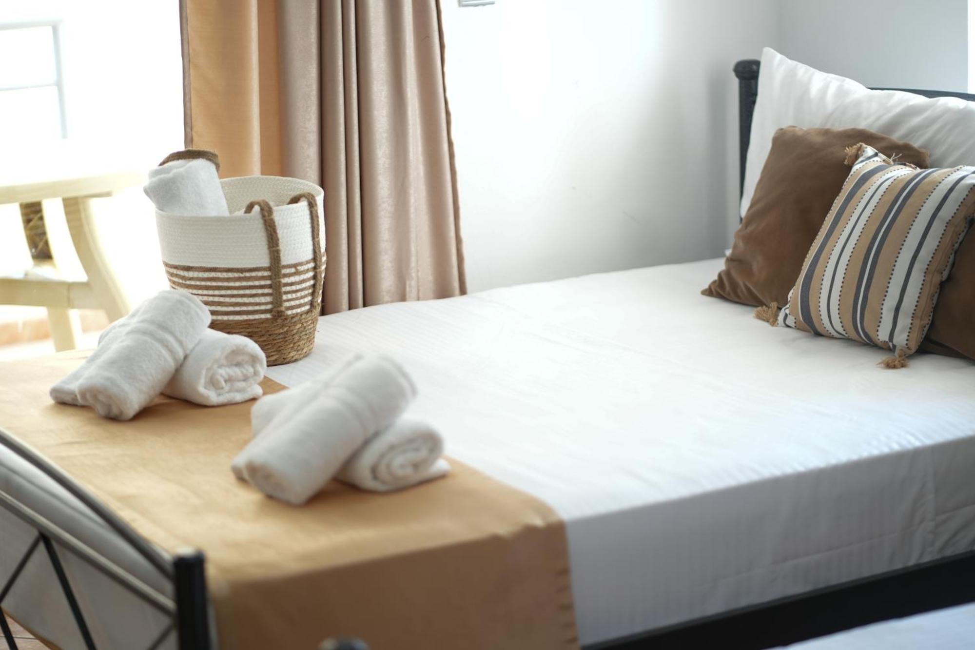 Saranda Waterside Apartments Bagian luar foto